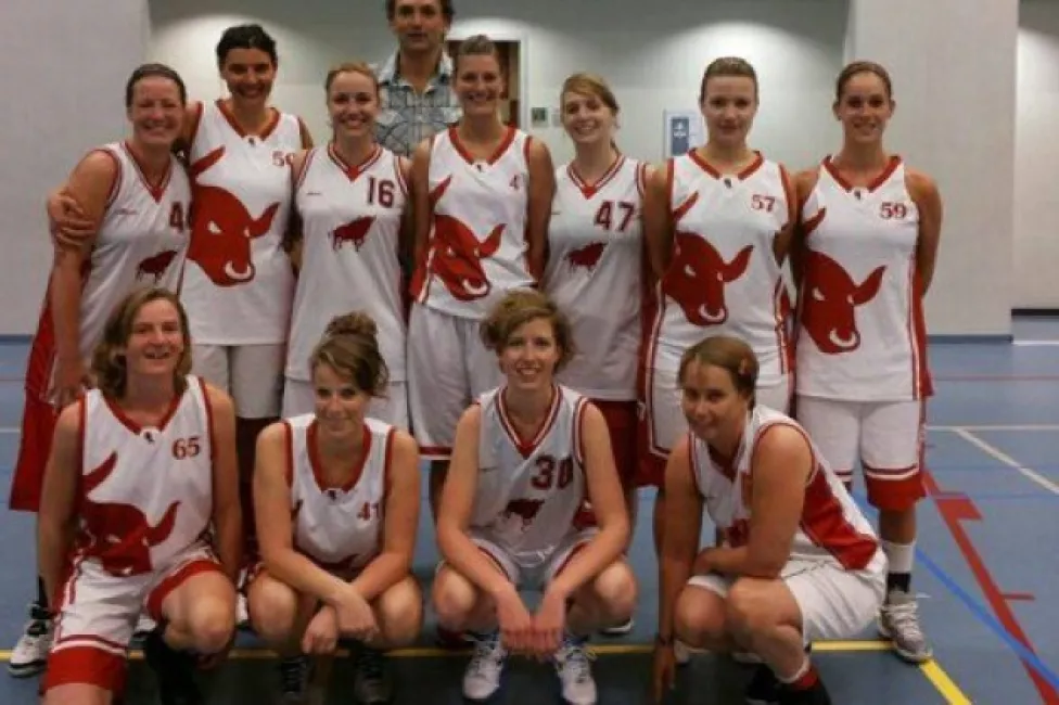 Dames 4, 2013